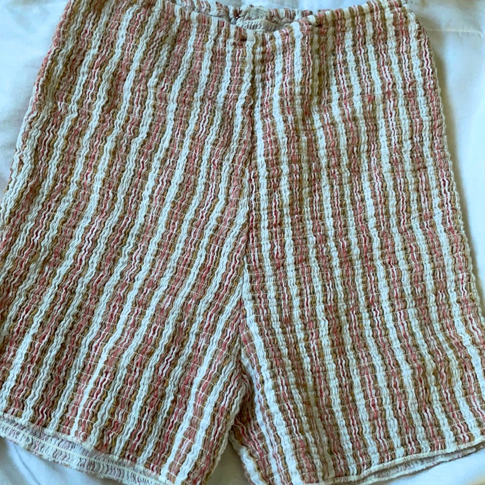 Retro short high waisted